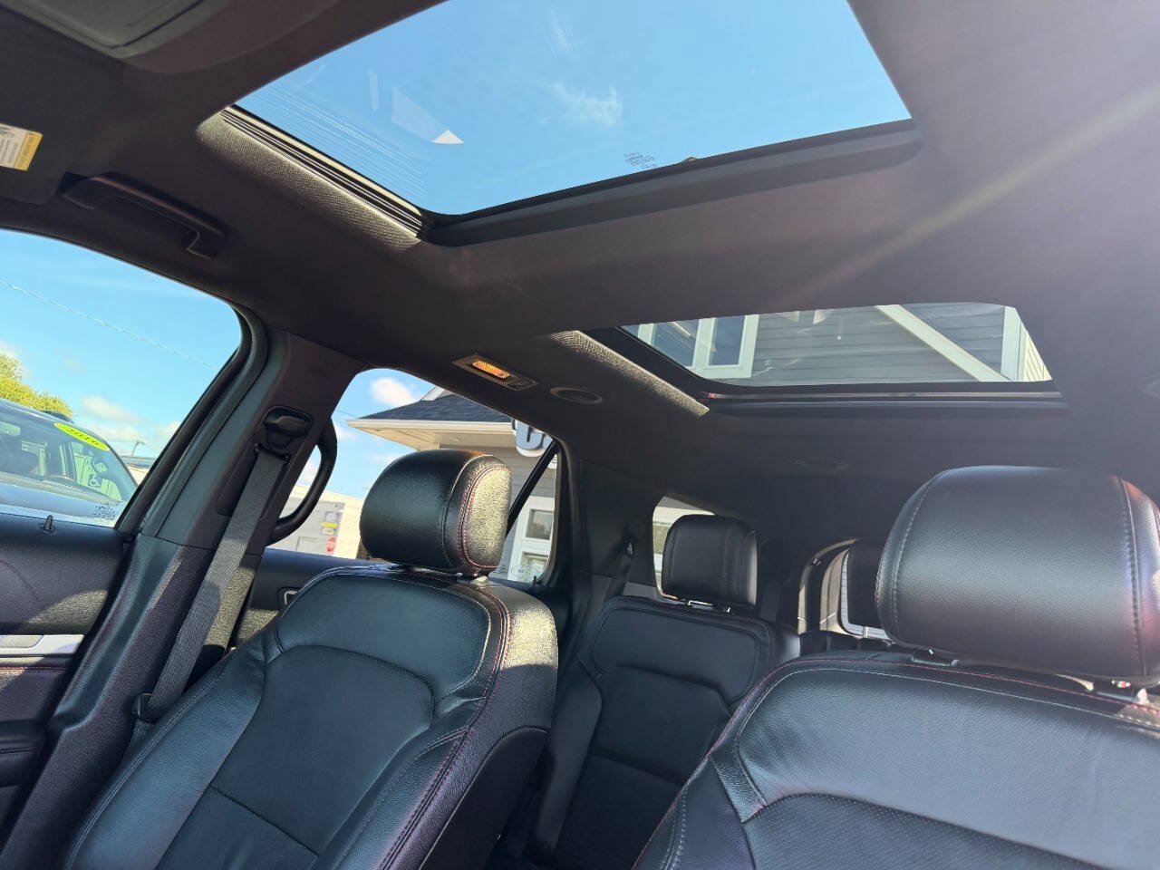 Used 2017 Ford Explorer Sport w/ Equipment Group 401A AWD/4WD image 33