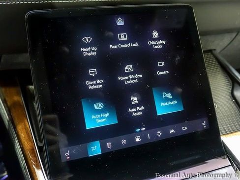 Certified 2025 Cadillac Escalade Sport Platinum w/ LPO, Floor Liner Package image 19