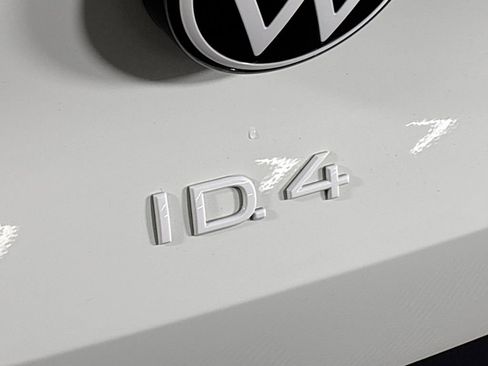 Certified 2024 Volkswagen ID.4 Standard image 24