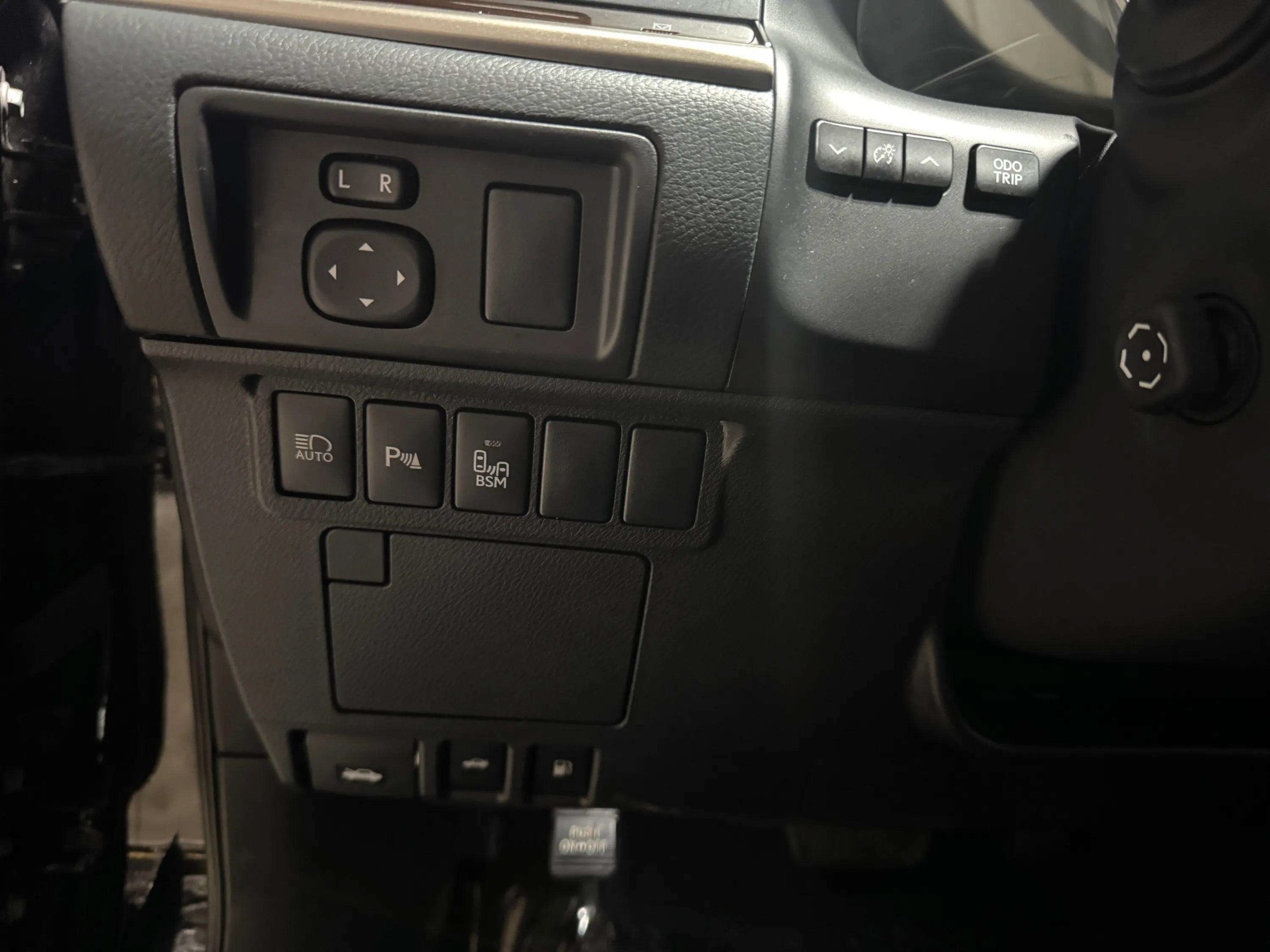 Used 2018 Lexus ES 350 w/ Navigation System Package FWD image 24