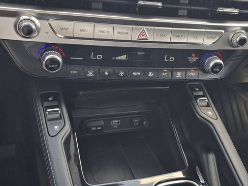 Used 2023 Kia Telluride EX FWD image 21