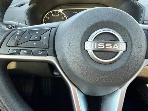 Used 2023 Nissan Altima 2.5 SV AWD/4WD image 33