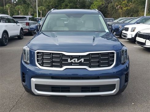 New 2025 Kia Telluride S image 2