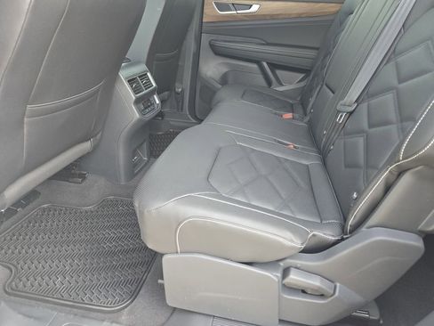New 2026 Volkswagen Atlas SE FWD image 20
