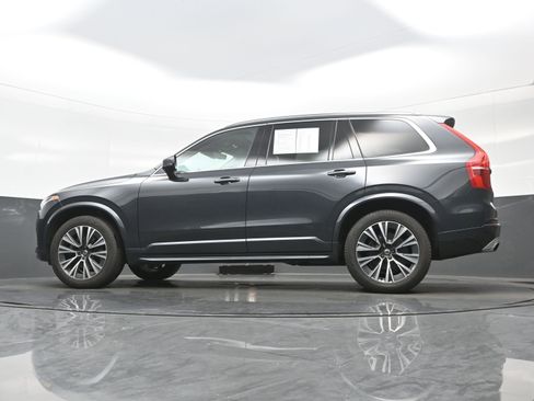 Used 2021 Volvo XC90 T6 Momentum w/ Advanced Package image 29