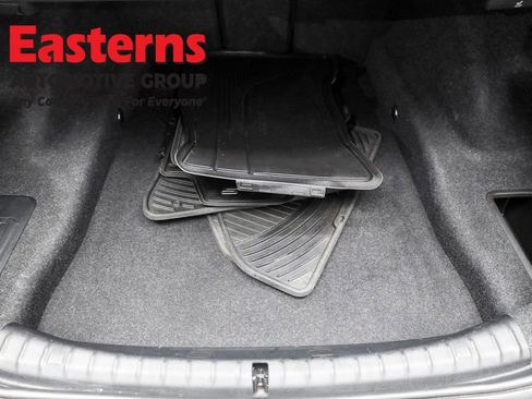 Used 2022 BMW 530i xDrive w/ M Sport Package image 9