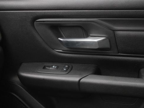 Used 2019 RAM 1500 Tradesman w/ SXT Appearance Group AWD/4WD image 19