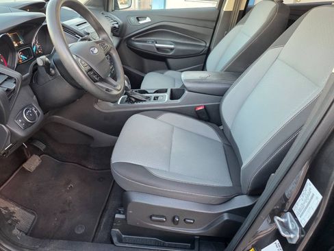 Used 2018 Ford Escape SE FWD image 13