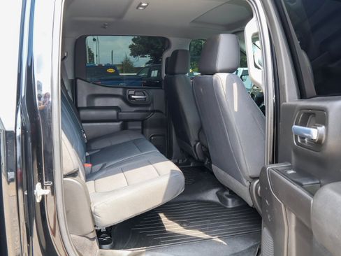 Used 2020 Chevrolet Silverado 1500 Custom w/ Custom Value Package AWD/4WD image 26