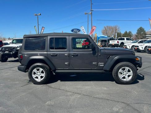 Used 2019 Jeep Wrangler Unlimited Sport S AWD/4WD image 5