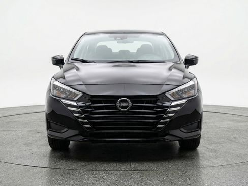 Used 2025 Nissan Versa SV FWD image 2
