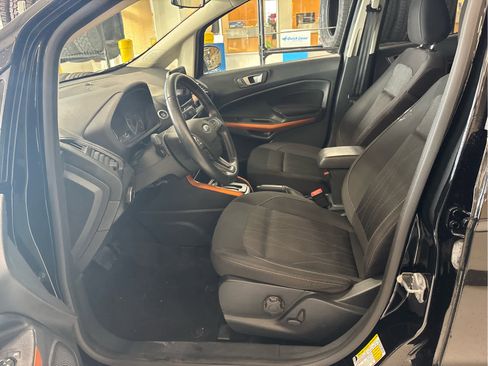 Used 2022 Ford EcoSport SE w/ SE Convenience Package image 17