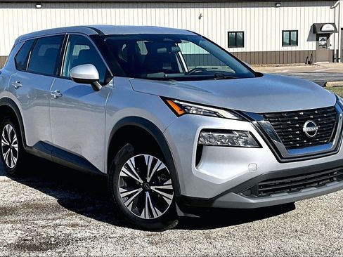 Used 2023 Nissan Rogue SV FWD image 36