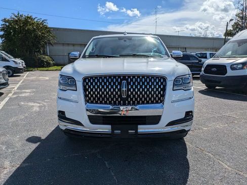 Certified 2022 Lincoln Navigator L Black Label AWD/4WD image 10