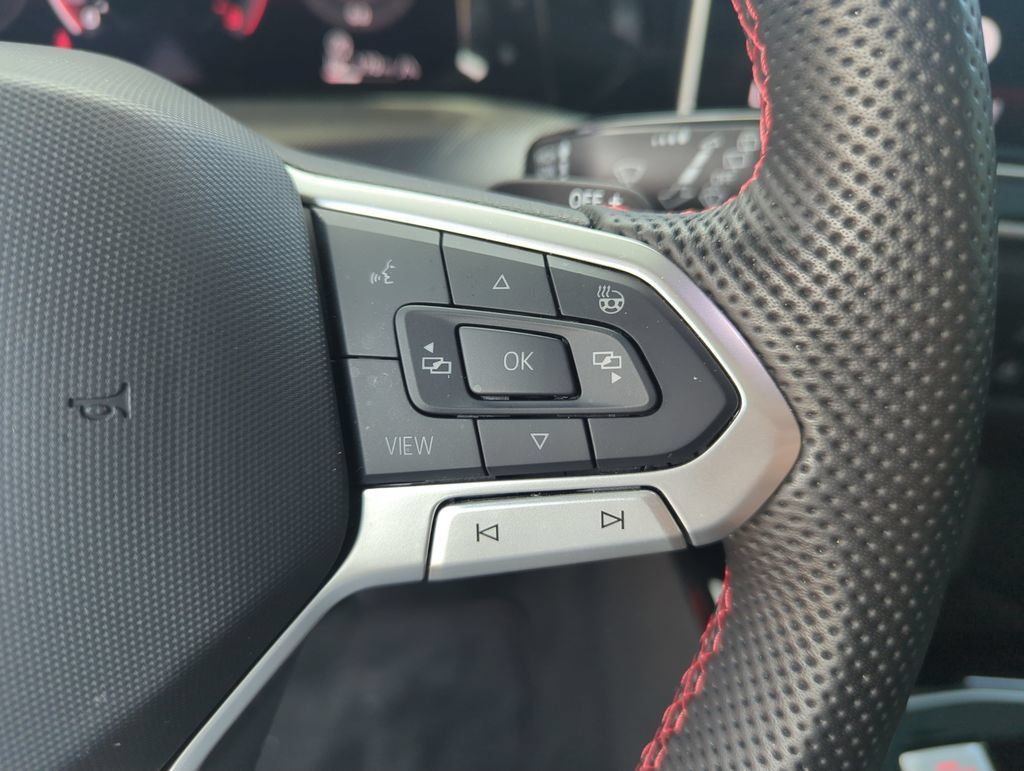 Certified 2026 Volkswagen GTI SE FWD image 23