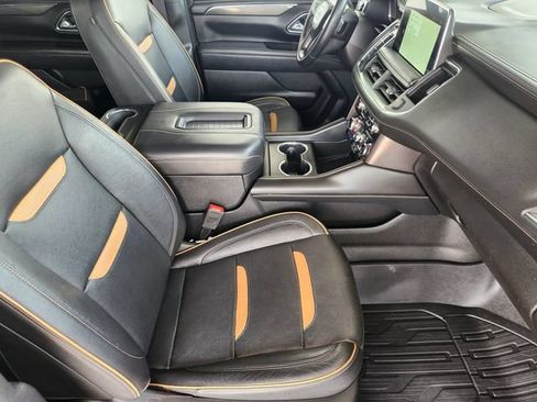 Used 2023 GMC Yukon XL AT4 AWD/4WD image 13