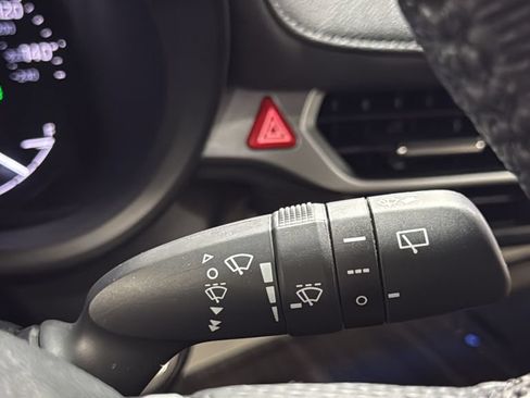 Used 2024 Toyota Sienna Limited AWD/4WD image 39