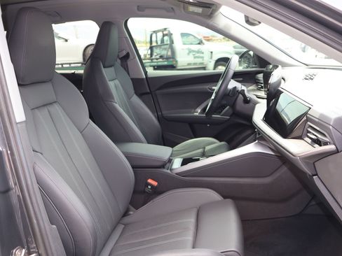 Used 2025 Audi Q5 Premium Plus AWD/4WD image 26