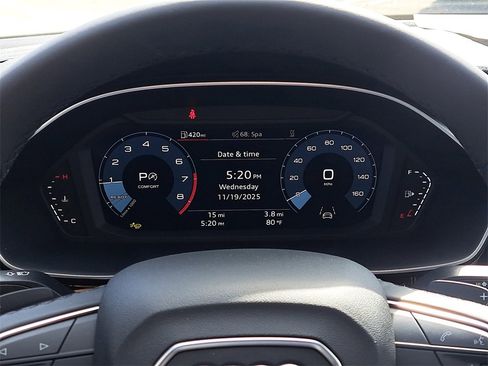 New 2025 Audi Q3 2.0T Premium image 11