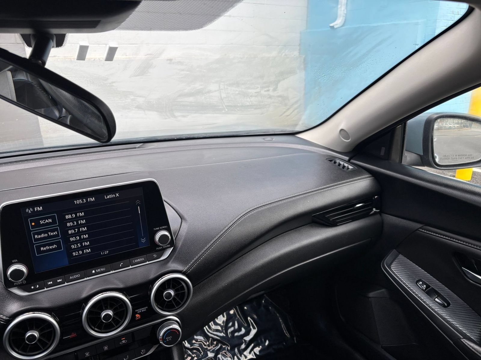 Used 2024 Nissan Sentra SV FWD image 30