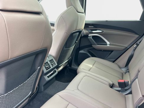 New 2025 Audi Q5 Prestige image 14