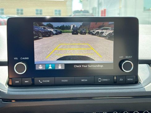 Used 2023 Honda Accord EX image 21