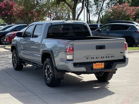 Used 2021 Toyota Tacoma TRD Off-Road w/ Technology Package AWD/4WD image 4