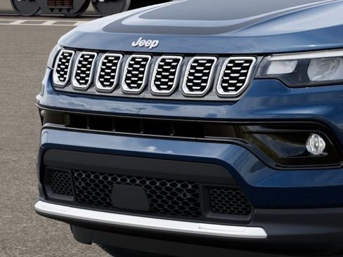 New 2026 Jeep Compass Limited w/ Mopar Graphics Package AWD/4WD image 11