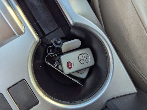 Used 2018 Toyota 4Runner Limited image 23