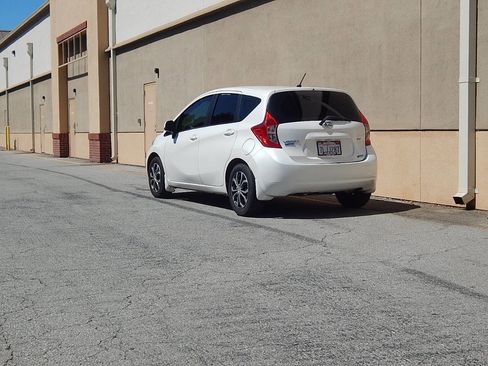 Used 2014 Nissan Versa Note SV image 5