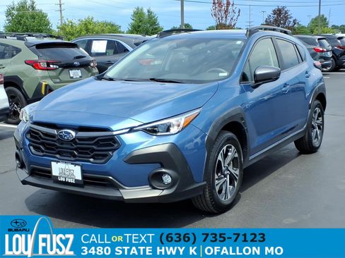 Used 2024 Subaru Crosstrek 2.0i Premium AWD/4WD image 2