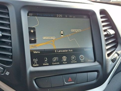 Used 2014 Jeep Cherokee Limited image 21