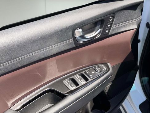 Used 2018 Kia Optima SX w/ Technology Package FWD image 16