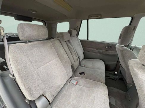 Used 2004 Suzuki XL7 LX image 13