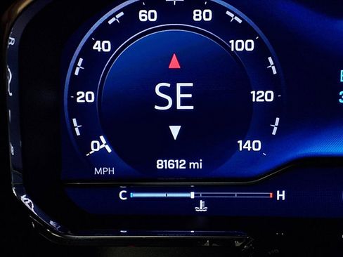 Used 2022 Chevrolet Silverado 1500 LT image 9