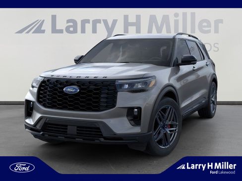 New 2026 Ford Explorer ST-Line w/ ST-Line Street Pack image 2
