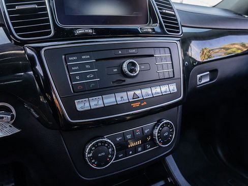 Used 2019 Mercedes-Benz GLE 43 AMG 4MATIC Coupe w/ Premium 3 Package image 28