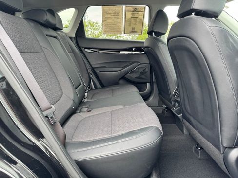 Used 2025 Kia Seltos S FWD image 14