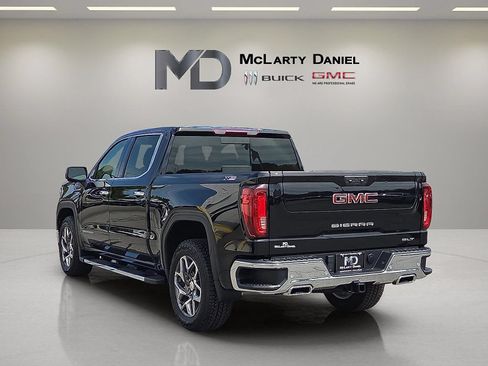 Used 2024 GMC Sierra 1500 SLT w/ SLT Premium Package AWD/4WD image 13