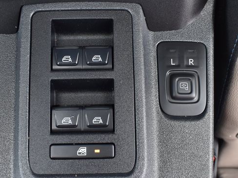 Used 2023 Ford Bronco Wildtrak image 20