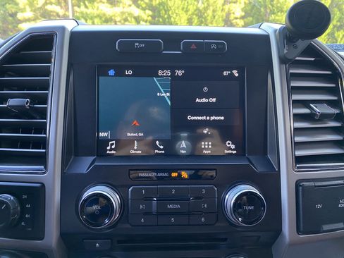 Used 2018 Ford F150 King Ranch w/ Equipment Group 601A Luxury AWD/4WD image 25