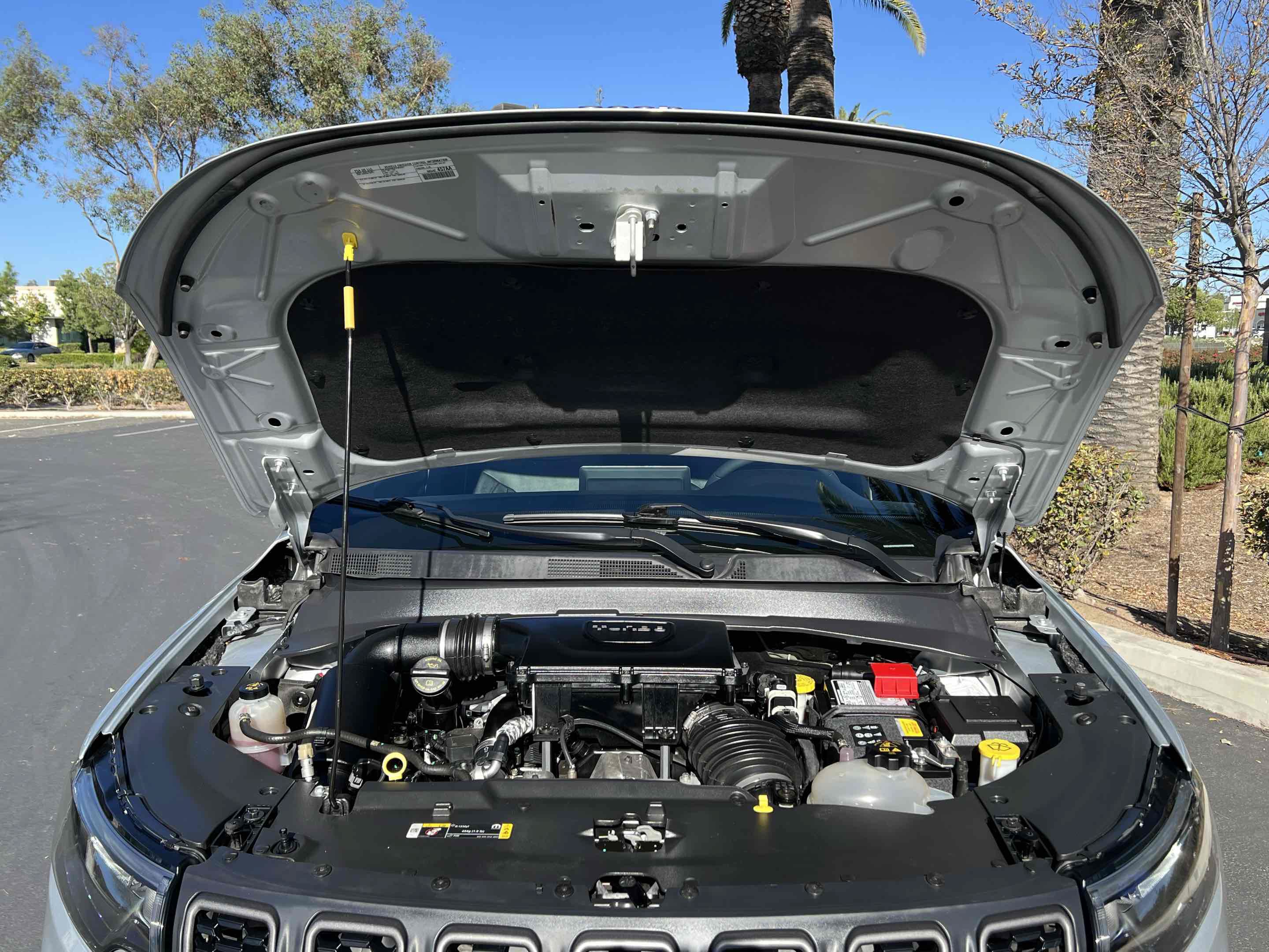 Used 2025 Jeep Compass Trailhawk AWD/4WD image 20