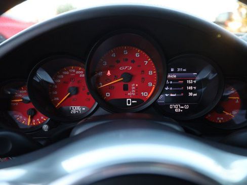 Used 2016 Porsche 911 GT3 RWD image 28