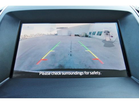 Used 2019 Ford Edge Titanium image 26