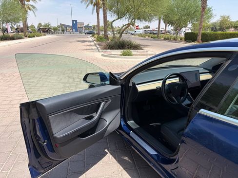 Used 2018 Tesla Model 3 Long Range AWD/4WD image 8