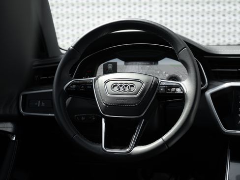 Certified 2025 Audi A6 3.0T allroad Prestige AWD/4WD image 9