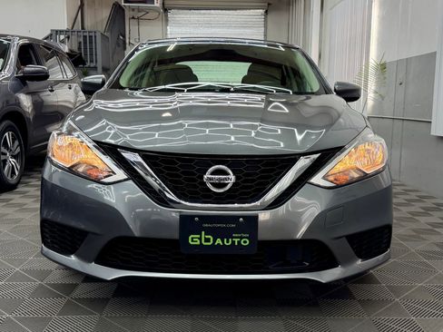 Used 2019 Nissan Sentra SV image 2