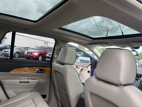 Used 2013 Lincoln MKX AWD image 37