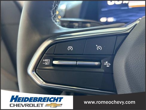 Used 2024 Chevrolet Blazer EV LT AWD/4WD image 19