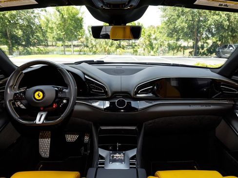 Used 2025 Ferrari Purosangue AWD/4WD image 23